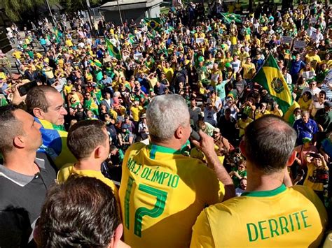 Manifestantes Pró Bolsonaro Vão às Ruas Em Todos Os Estados Do País