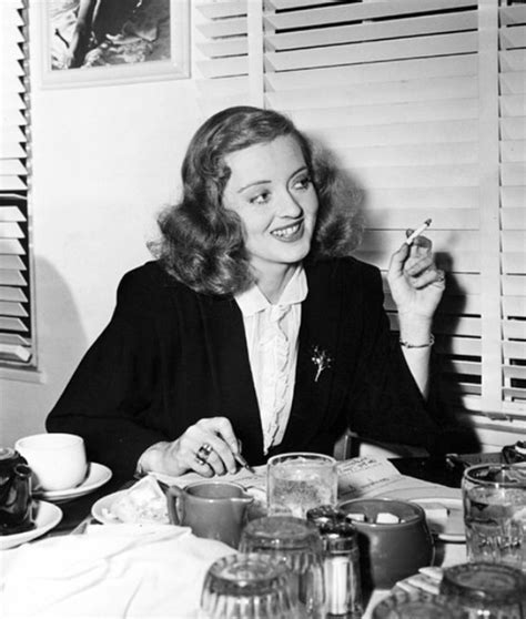 Bette Davis Picture