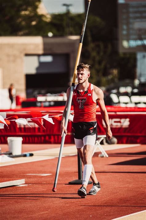 Logan Fraley Pole Vault Nil Profile Opendorse