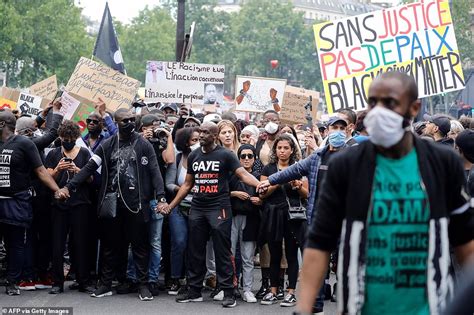 Protest Antirasism Cu Mii De Oameni La Paris Poli I Tii Au Folosit