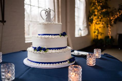 White Wedding Cake With Royal Blue Ribbon Wedding Cakes Blue White Wedding Cake Wedding Cakes