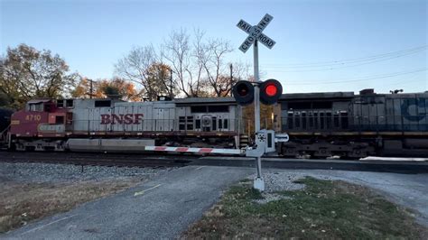 BNSF Fake Warbonnet Trails On CSX Manifest Train Heading North YouTube