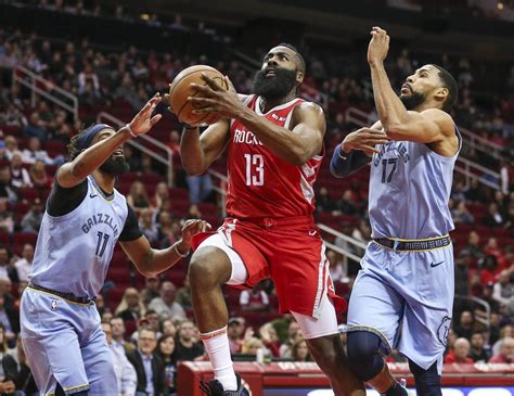 Rockets vencem os Grizzlies em noite de 57 pontos e marca histórica de