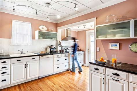 18 Stylish Kitchens With Laminate Countertops