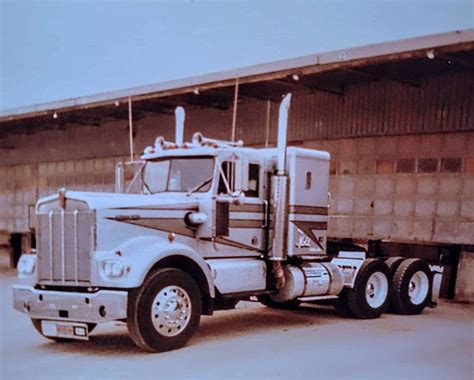 Pin By Janet Gockley On Tim In Big Trucks Kenworth Old School