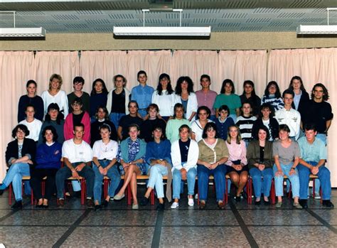 Photo de classe 2ème année Bac Pro Secrétariat et Compta de 1991 LYCEE