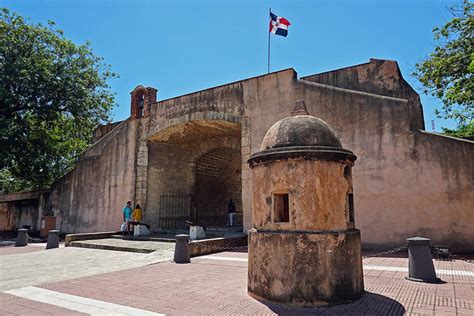 Un Paseo Por La Zona Colonial De Santo Domingo Soy Caribe Premium