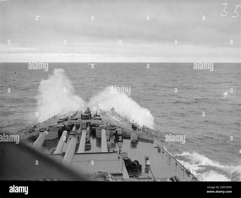 THE NEW BRITISH BATTLESHIP, HMS HOWE Stock Photo - Alamy