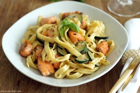 Tagiatelle Mit Zucchini Und Lachs Lachs Rezept Lachs Gerichte