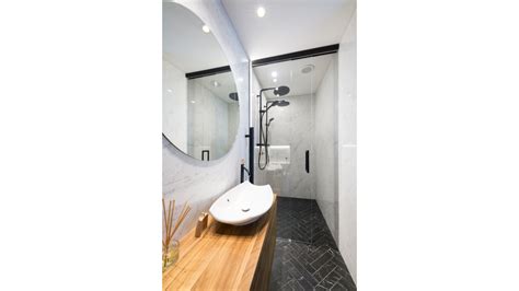 Full Height Glass Showers Bring Benefits To Modern Bathrooms Eboss