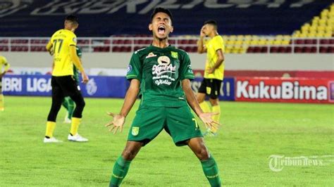 Hasil Liga Persebaya Pesta Gol Lawan Persita Marselino Brace