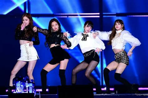 So hot blackpink แฟชนสาวๆ นางฟา