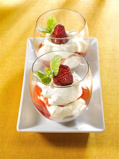 Salade de fraises au gingembre et mousse de mascarpone ce serait bête