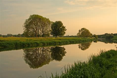 "Ferry Meadows Country Park" by Zbigniew Siwik at PicturesofEngland.com