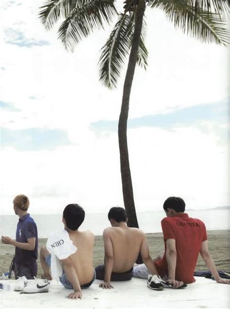 D O Baekhyun Chanyeol Chen 160920 Second Official Photobook Dear