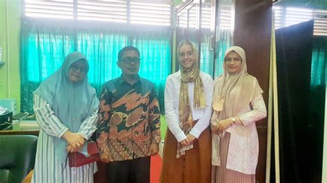 Pelaksanaan Program Learning English With English Native Speaker Mas