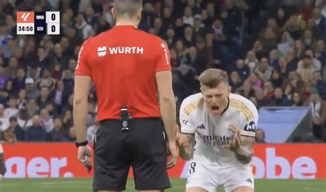 La Reazione Furente Di Kroos All Ammonizione Scaglia L Anatema Sull