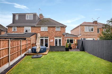 3 Bedroom Semi Detached House For Sale In Melton Road Leamington Spa Cv32