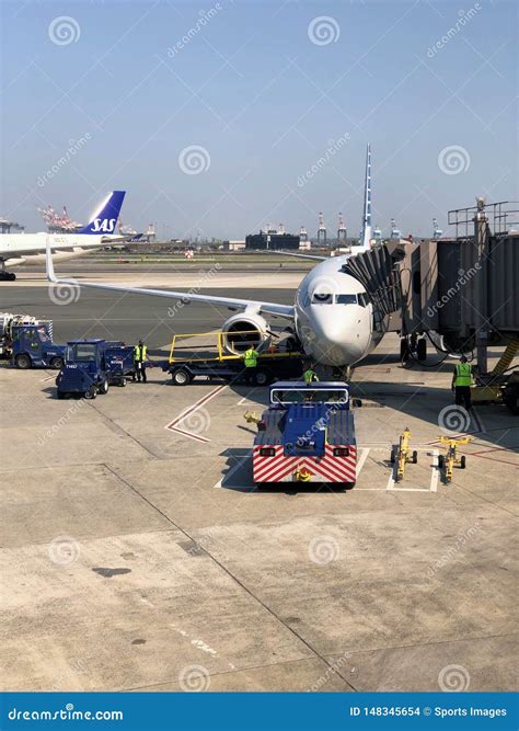 Newark Liberty International Airport. Editorial Stock Image - Image of
