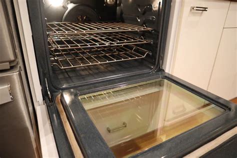 5 Tips To Clean Your Oven Like A Pro Clean That Up