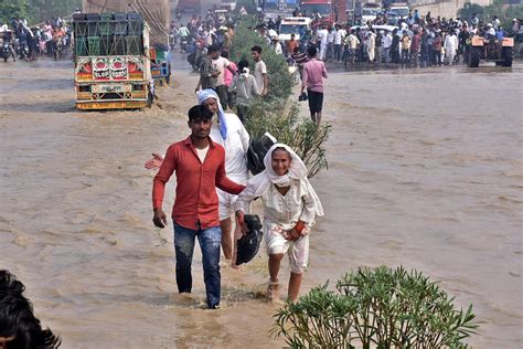 Floods Landslides Kill 116 In India And Nepal LiCAS News Light For