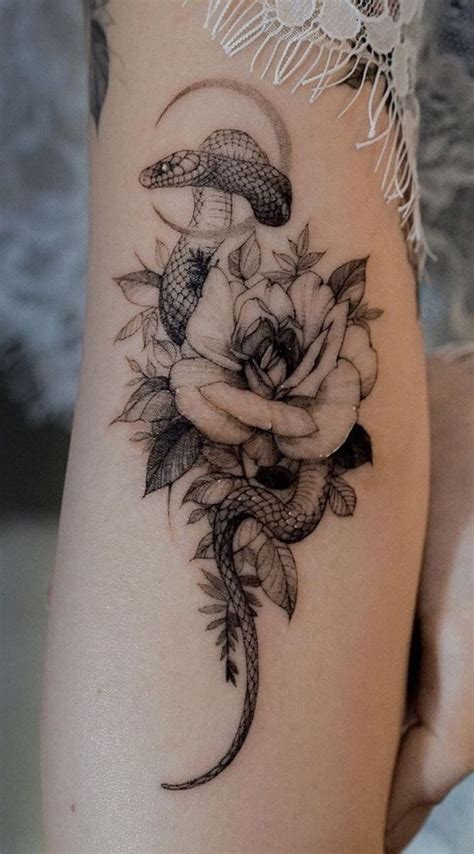 50 Ideas Hermosas De Tatuajes Serpiente Para Mujer