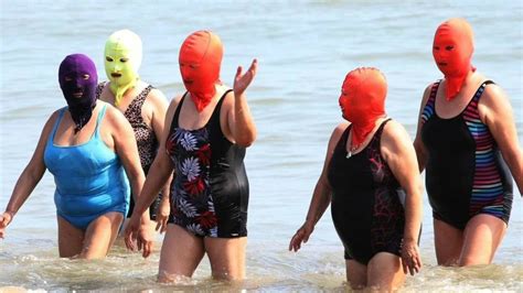 Facekini Je Nova Metoda Za Tite Od Sunca A Trend Postaje Sve Popularniji