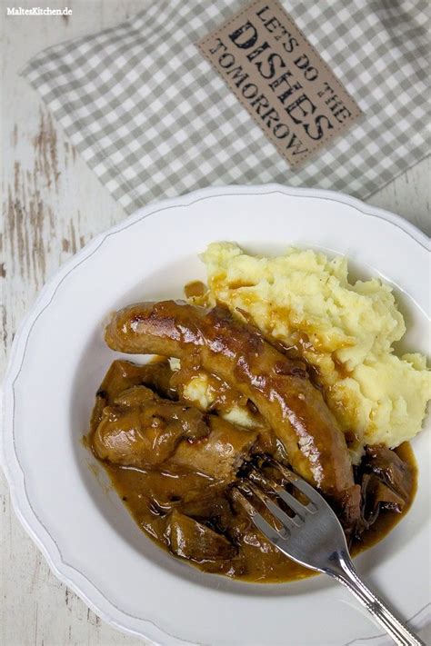 Bratwurst Mit Zwiebelsauce Bangers And Mash Einfach Selbst Gemacht