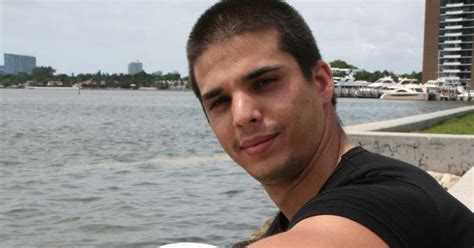 GAY MANS PLEASURE JERK OFF AND CUM