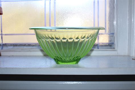 Green Depression Glass Ribbed Mixing Bowl Vintage S