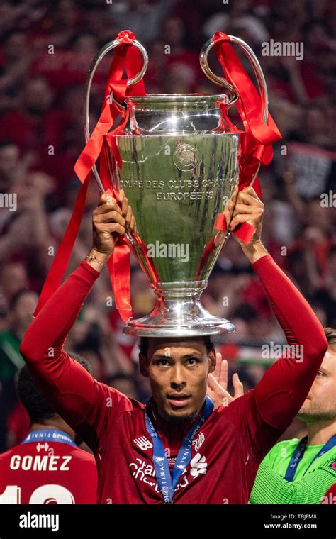 Van Dijk Trophy Champions League Hi Res Stock Photography And Images