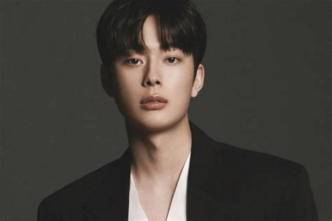 Penampilan Perdana Yoo Seon Ho Di 2 Days 1 Night Season 4 Okezone