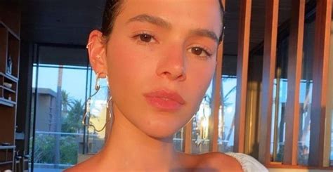 Bruna Marquezine Diz Ser Sua Pior Hater Estou Sempre Atenta Ao