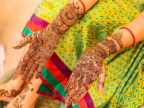 15 Latest Khafif Mehndi Designs And Its Specialities