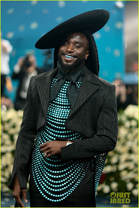 Shaboozey Matches His Grillz to His Outfit at Met Gala Debut: Photo