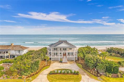 REVERED OCEANFRONT HOME | North Carolina Luxury Homes | Mansions For ...