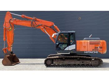 Hitachi ZX250LCN 5B VA Boom Bj2015 7800h Klima Sw ZSA Crawler