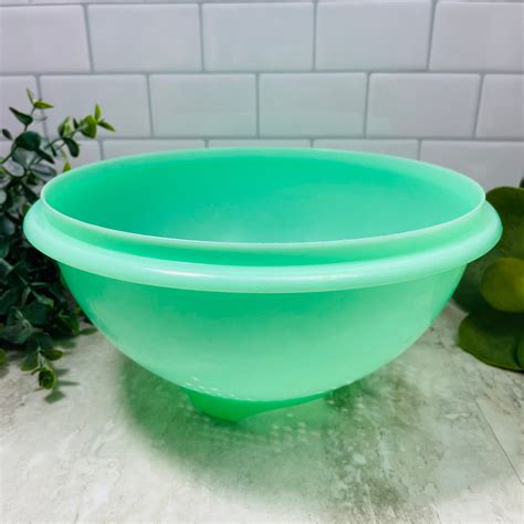 Vintage Tupperware Jadeite Green Large Footed Star Colander Pasta