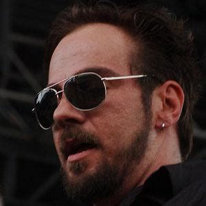 Adam Gontier - Age, Family, Bio | Famous Birthdays