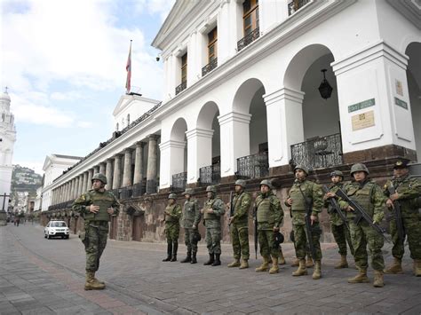 Ecuador militarizado Daniel Noboa dijo que no cederá al terrorismo