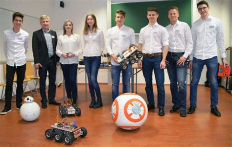 HTL Pinkafeld präsentiert Robotik Beispiele am IT Tag 2017 Oberwart