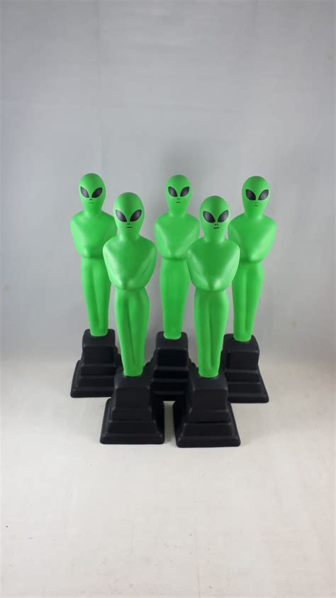 Estatueta Alienígena C2523 Elo7 Produtos Especiais