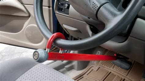 How Does a Steering Wheel Lock Work? – WhatinCar