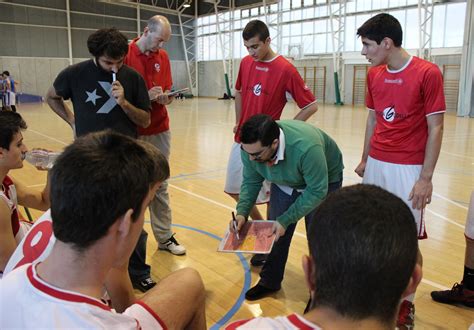 Formato Intensivo En Los Cursos De Entrenador Nivel Fbcv