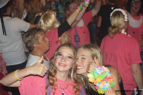 Midzomernacht En Sex On The Beach En Oktoberfest Is N Feest Menterwolde Info