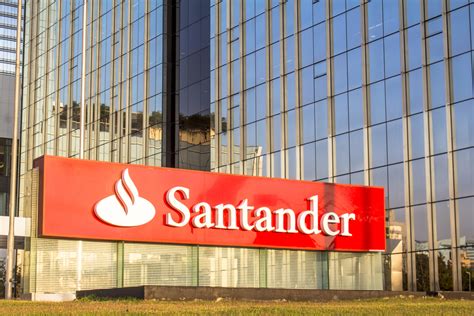 Banco Santander Mejora Su Beneficio Impulsado Por El Mercado Brasileño Ccbe