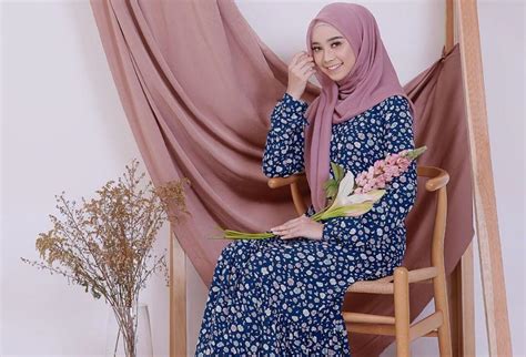 10 Gamis Motif Bunga Yang Nyaman Dan Cantik