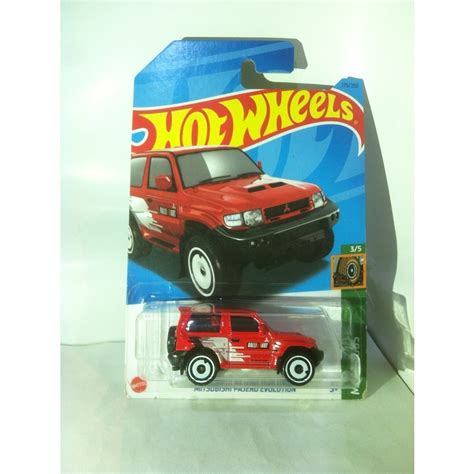 Hot Wheels Mud Studs Mini Collection Mitsubishi Pajero