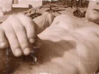 Кончил на своё тело Pornhub Gay