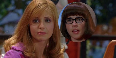 Scooby Doos Cut Velma And Daphne Kiss Confirmed By Sarah Michelle Gellar